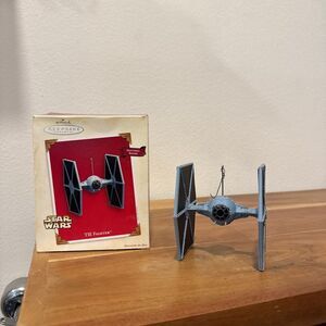 2003 Hallmark Keepsake Star Wars TIE Fighter Christmas ornament